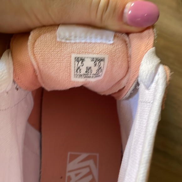 Platform vans - Picture 3 of 8